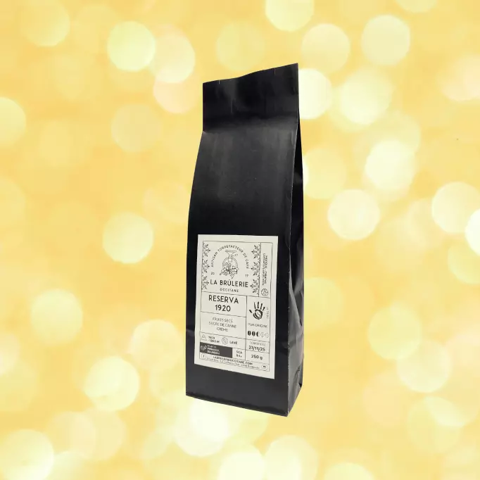 café des fêtes tomalo indonésie