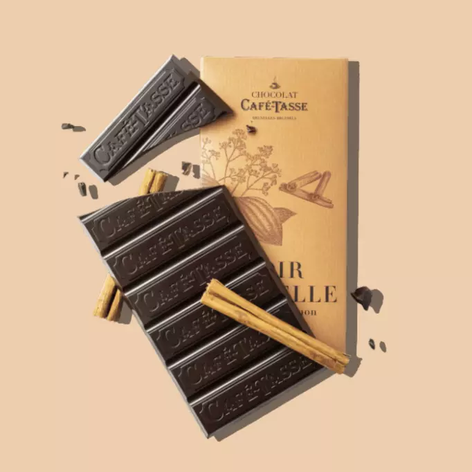 Tablette de chocolat Noir/Cannelle - CaféTasse© Présentation