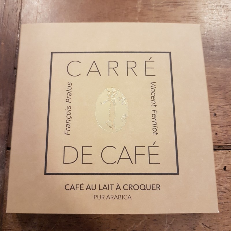 Tablette de 50gr de café au lait. Tablette de 50gr de café au lait.